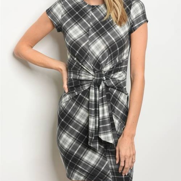 NEW GIRL PLAID FRONT TIE MINI DRESS in BLACK - Picture 2 of 4